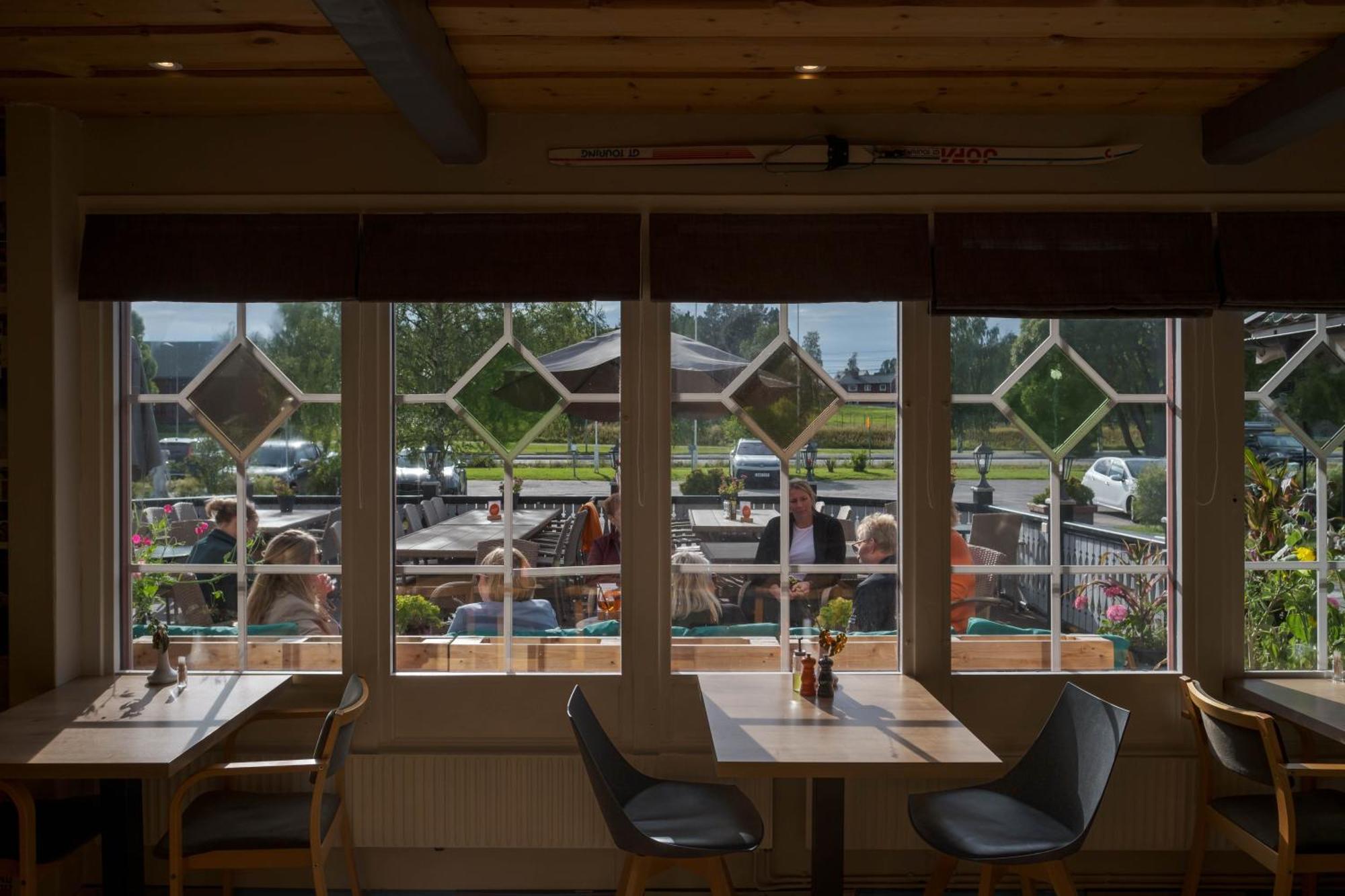 Jämtkrogen Hotell&Restaurang Bräcke Exterior foto